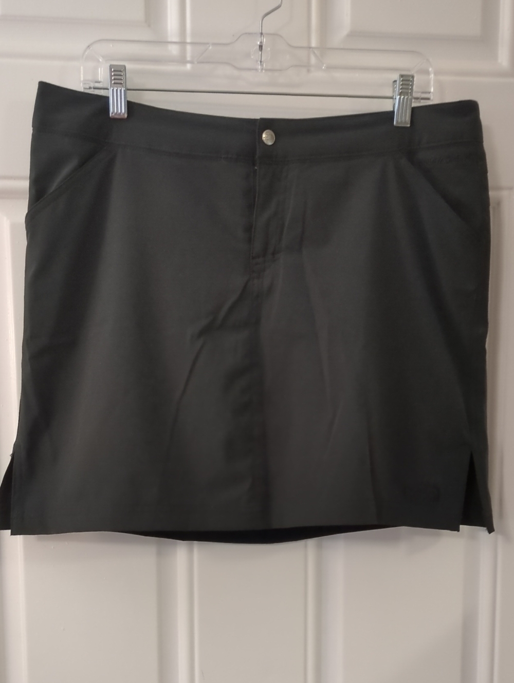 The North Face Black Apex Active Skort with Side Slit